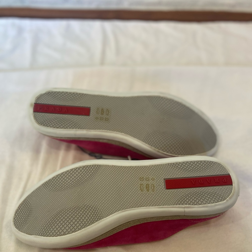 Prada pink suede tennis shoes - Picture 3 of 3